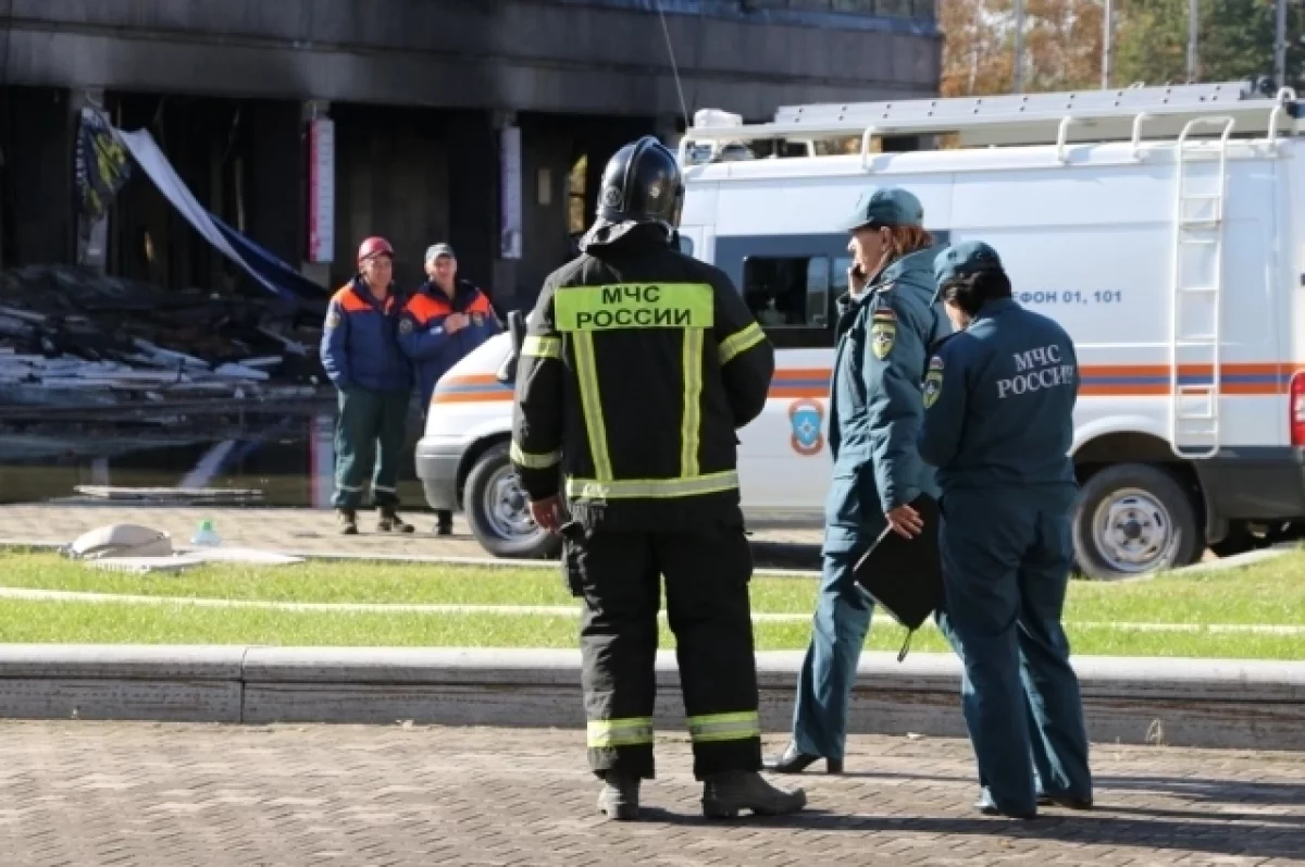 Пожар в здании театра в Хабаровске ликвидировали спустя двое суток