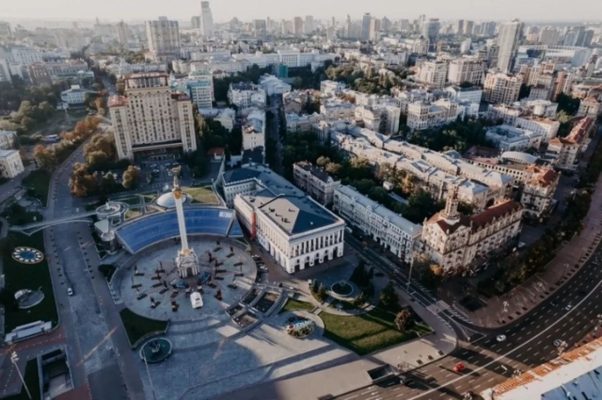 Неизвестный бросил мину в вагон метро в Киеве