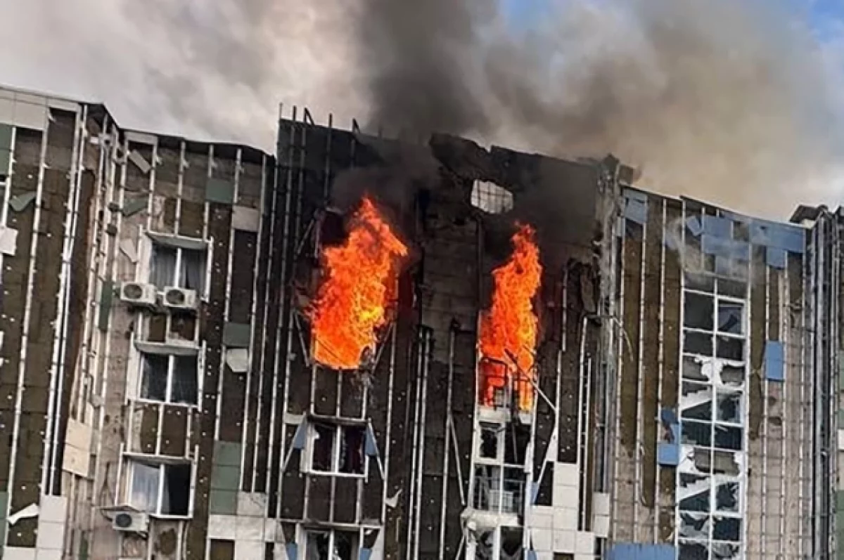 В Белгороде от атаки ВСУ пострадал дом, построенный для врачей и учителей