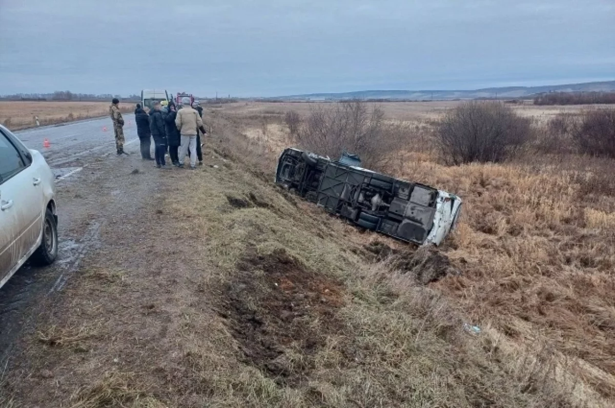 В Красноярском крае девять человек пострадали в ДТП с автобусом