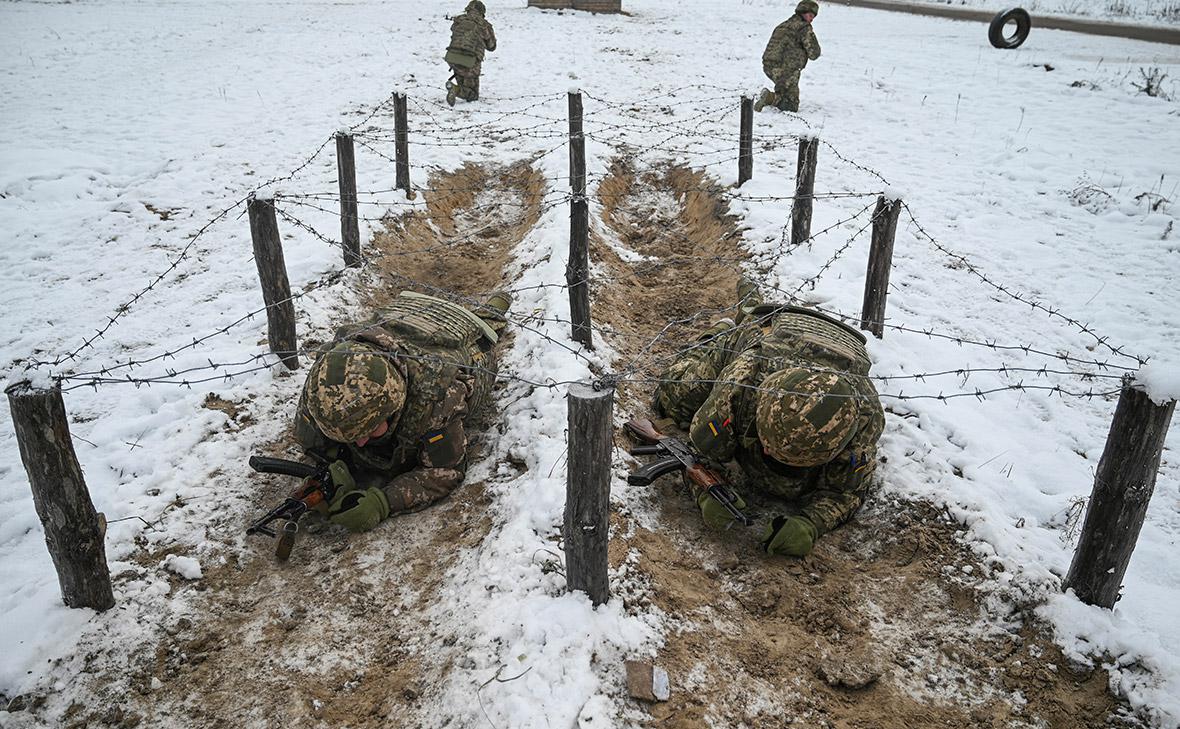 В СВР заявили о планах Запада отправить на Украину 100 тыс. миротворцев