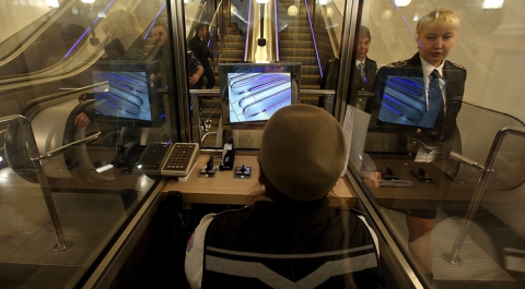 Безопасность в метро Москвы улучшится после повышения квалификации дежурных у эскалаторов 