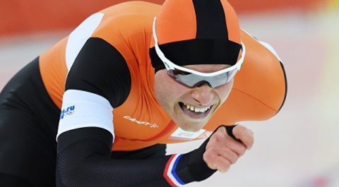 Голландский конькобежец осудил коллегу за тренировки с "вонючими русскими"