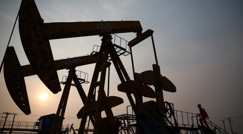 Цена нефти Brent превысила $60 за баррель впервые с июля 2015 года