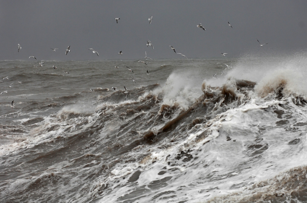 МЧС предупредило о десятиметровых волнах у берегов Камчатки