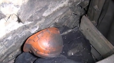 При обрушении на кемеровской шахте погиб человек