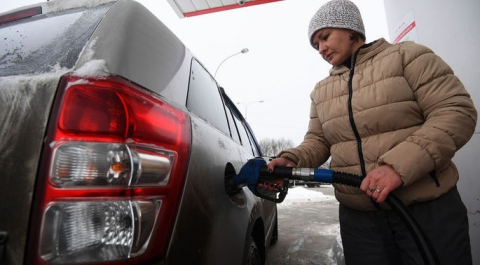 Эксперты рассказали о переизбытке бензина на рынке