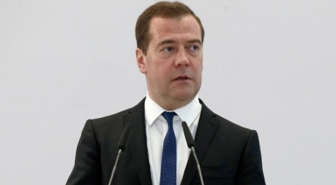 Медведев поручил провести кругосветную экспедицию к 200-летию открытия Антарктиды