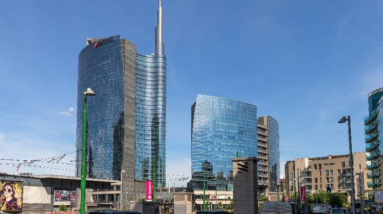 Правительство Италии заставит банки делиться сверхприбылью