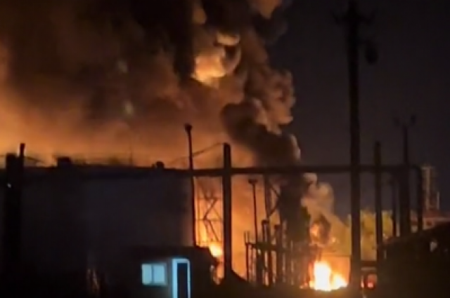 Мощный взрыв прогремел в пригороде Днепра на Украине