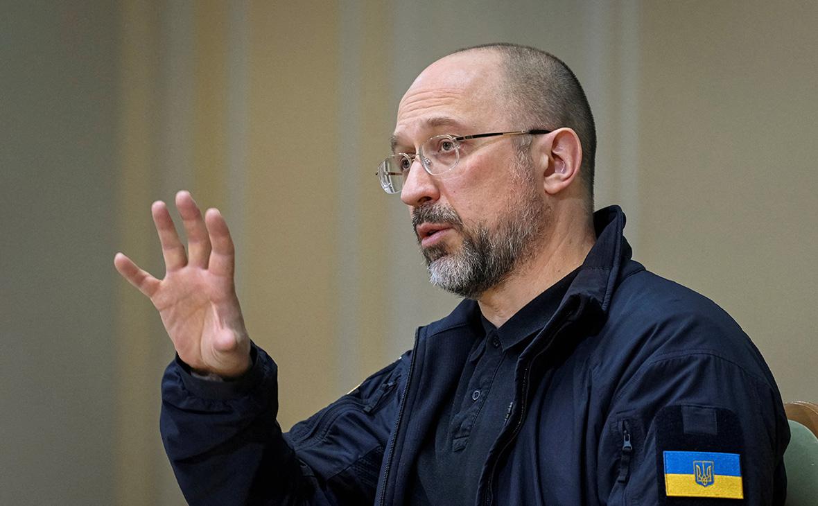 Премьер Украины сообщил о 37 поврежденных оборонных предприятиях