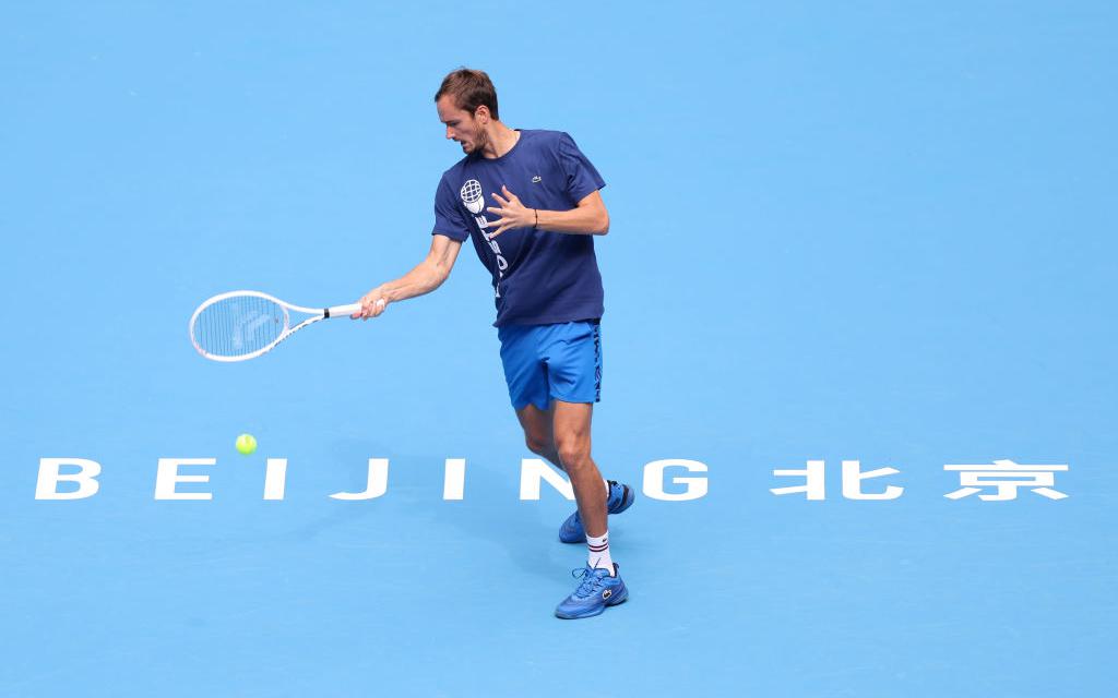 Даниил Медведев вышел в четвертьфинал крупного турнира в Пекине