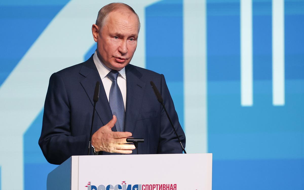 Путин назвал этнической дискриминацией отношение МОК к россиянам