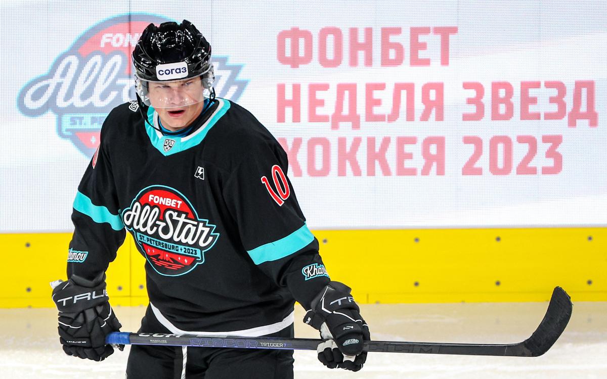 Аршавин помог дивизиону Харламова выиграть Матч звезд КХЛ