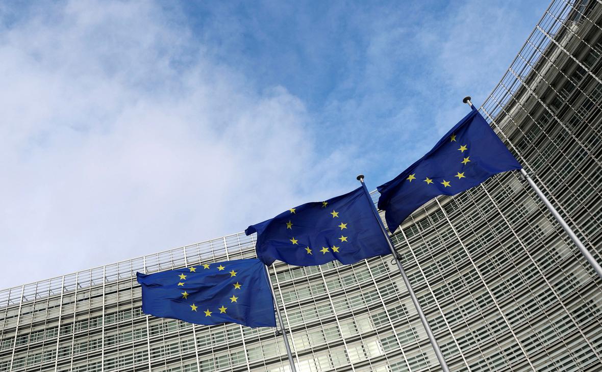 Reuters узнал о снятии Австрией вето с новых санкций ЕС из-за Raiffeisen