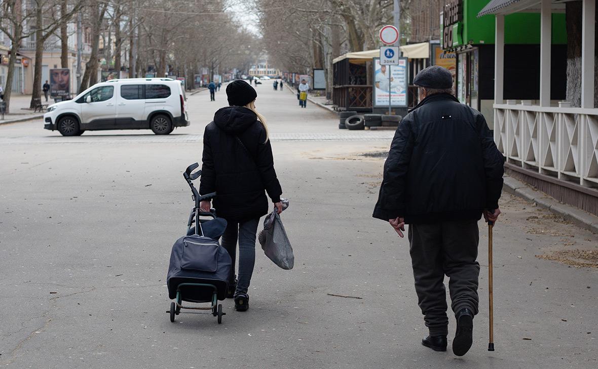 На Украине предупредили о задержках пенсий и зарплат без помощи Запада