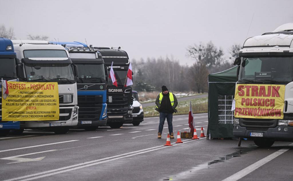 Польские протестующие разблокировали границу с Украиной