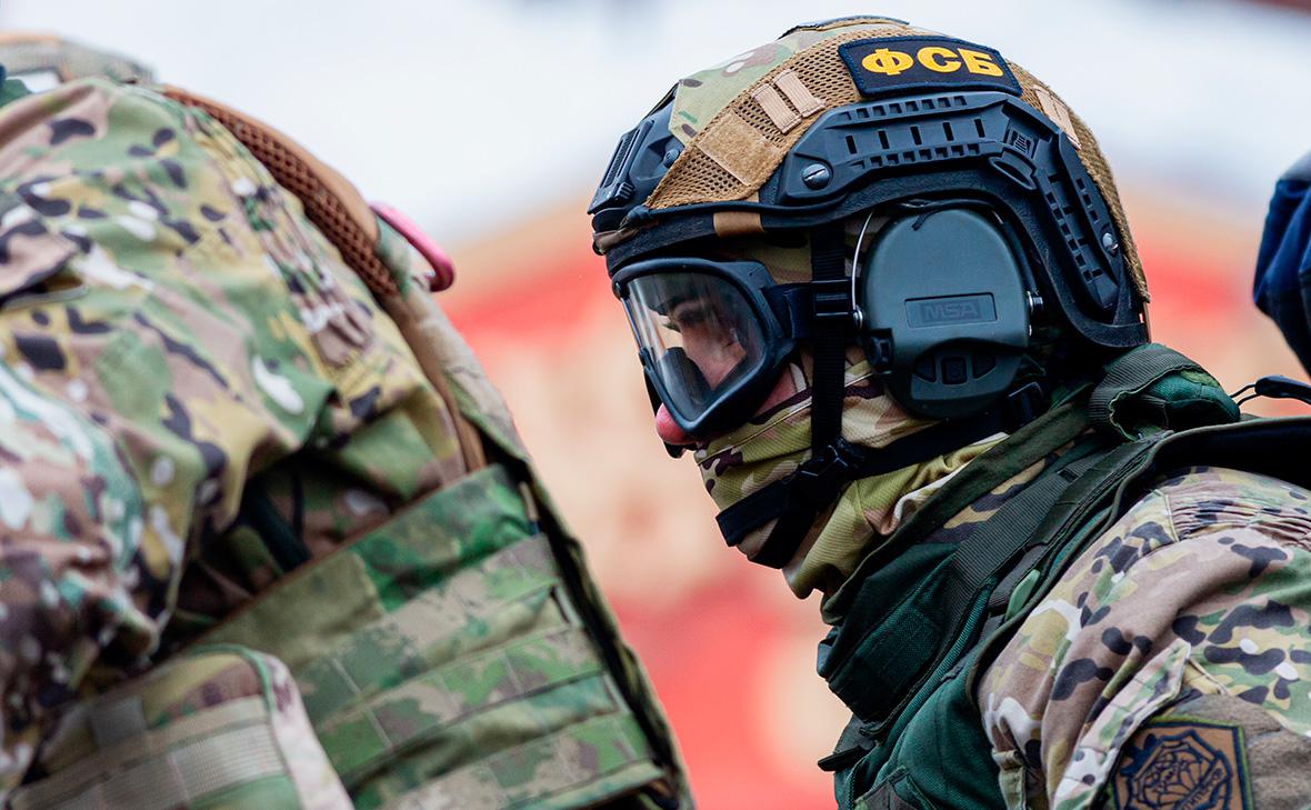 ФСБ задержала украинца по подозрению в передаче сведений об армии России