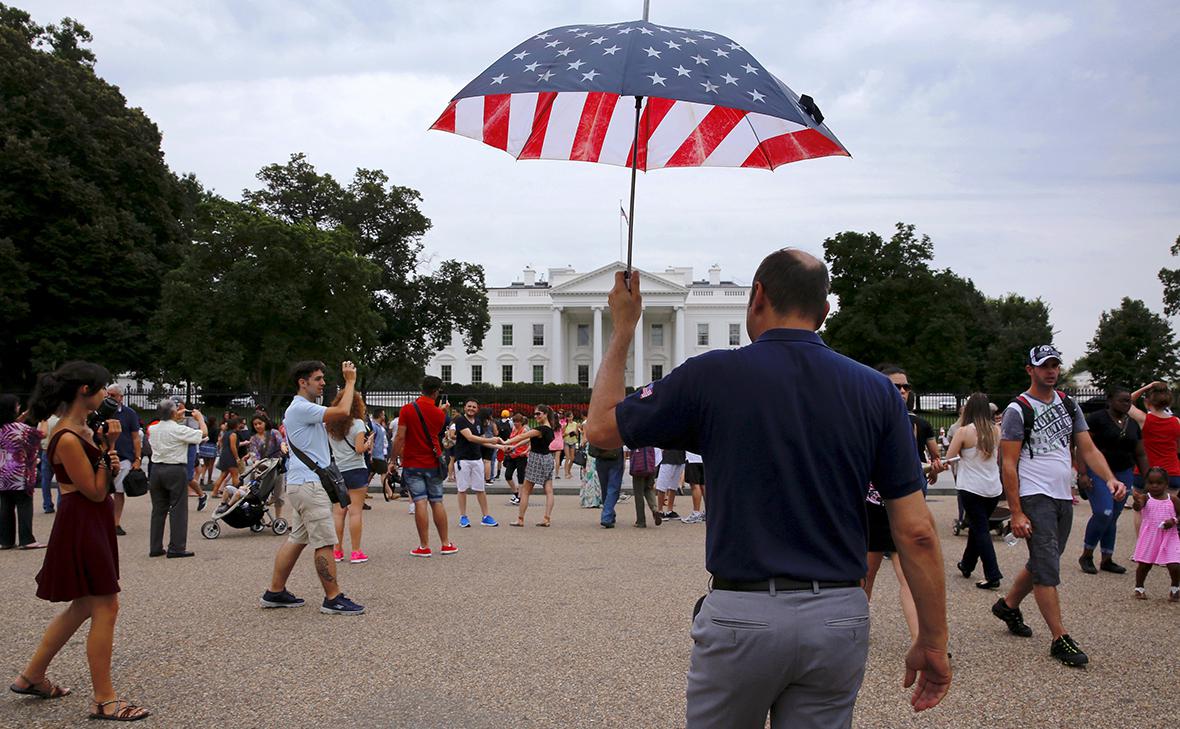 В Евросоюзе усомнились в защите «американским зонтиком»