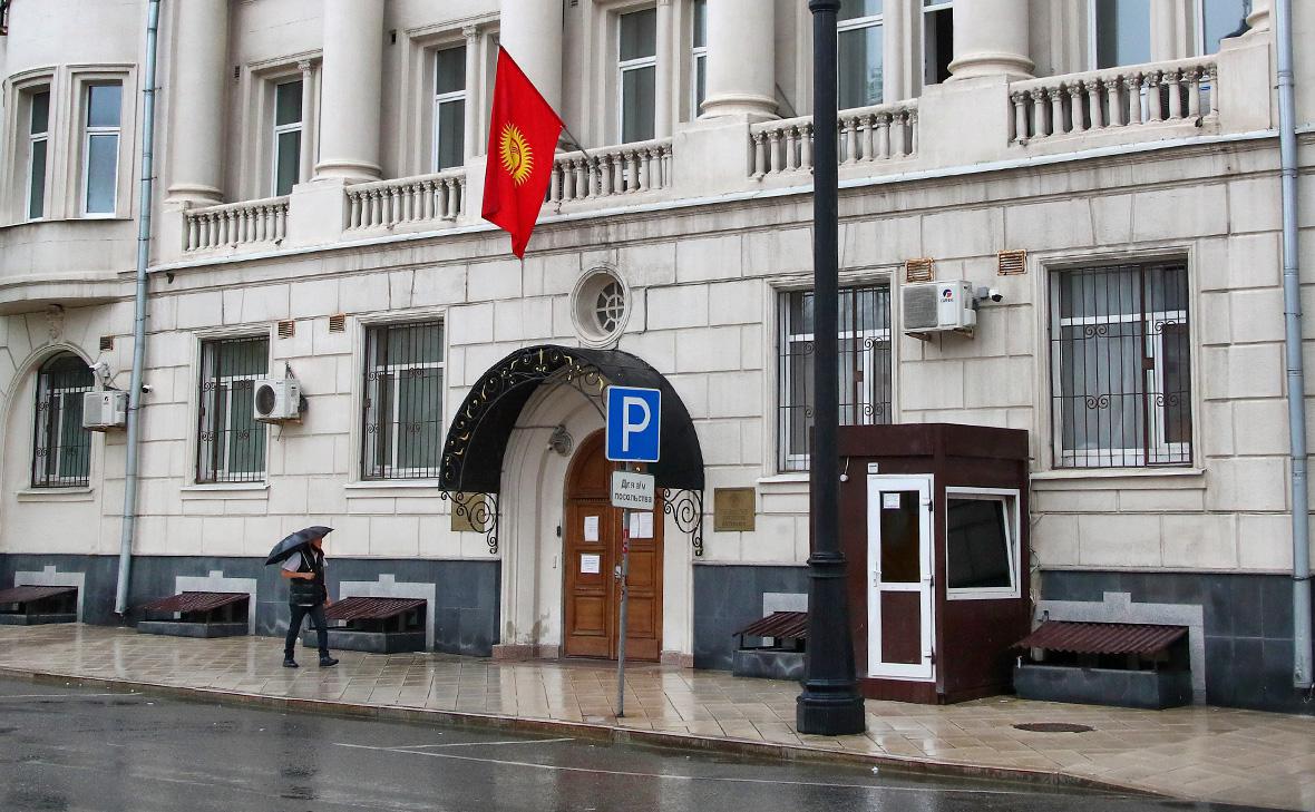 Полиция начала проверку из-за жалобы жены киргизского дипломата в Москве